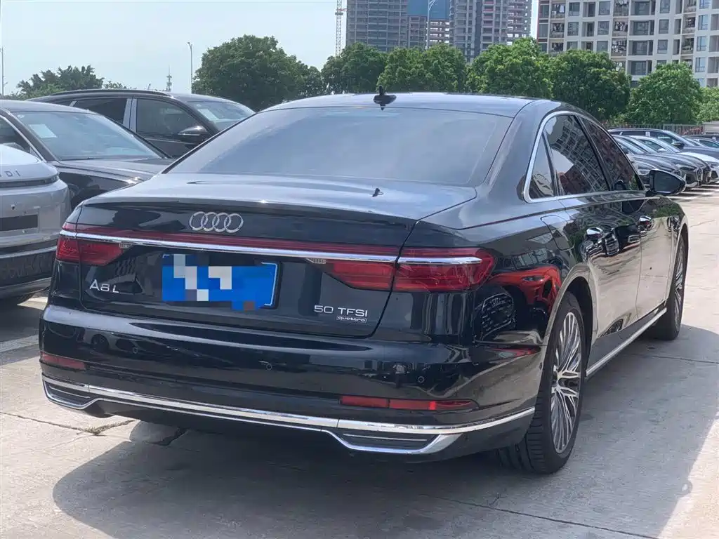 Audi A8 2021