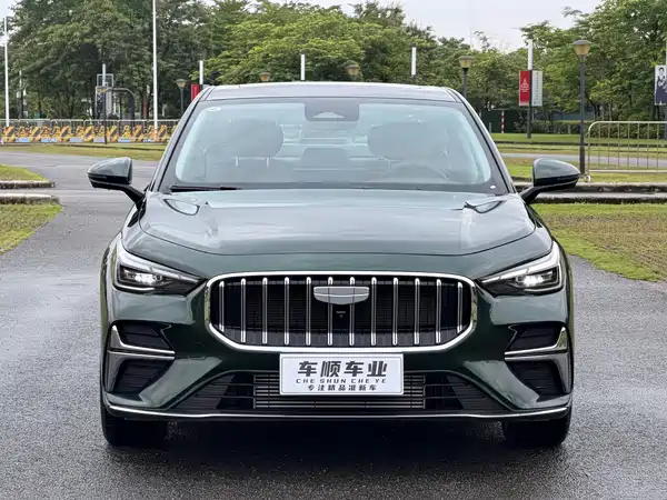 Geely Emgrand 2025