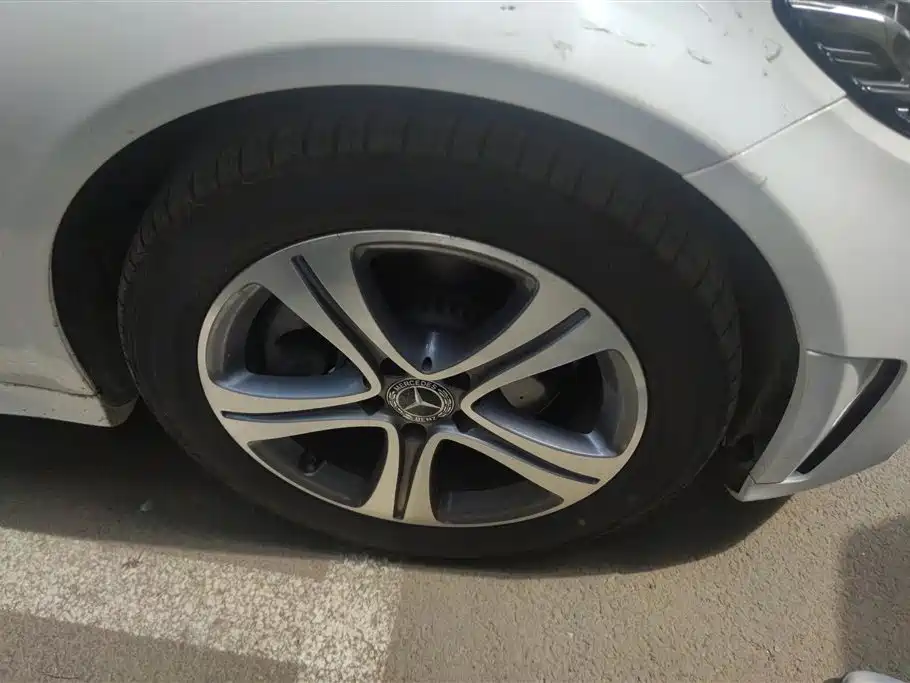 Mercedes-Benz C-Class 2020