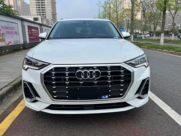 Audi Q3 2022
