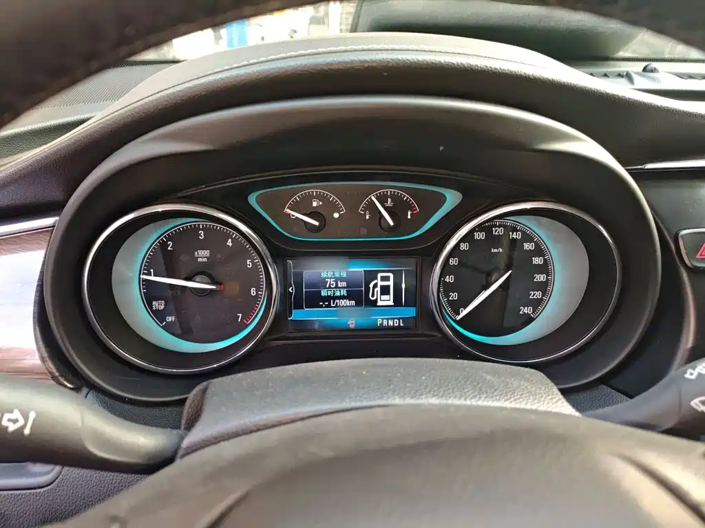 Buick Envision Plus 2016 — фото 4