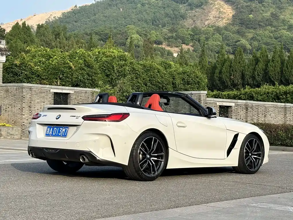 BMW Z4 2022 — фото 13
