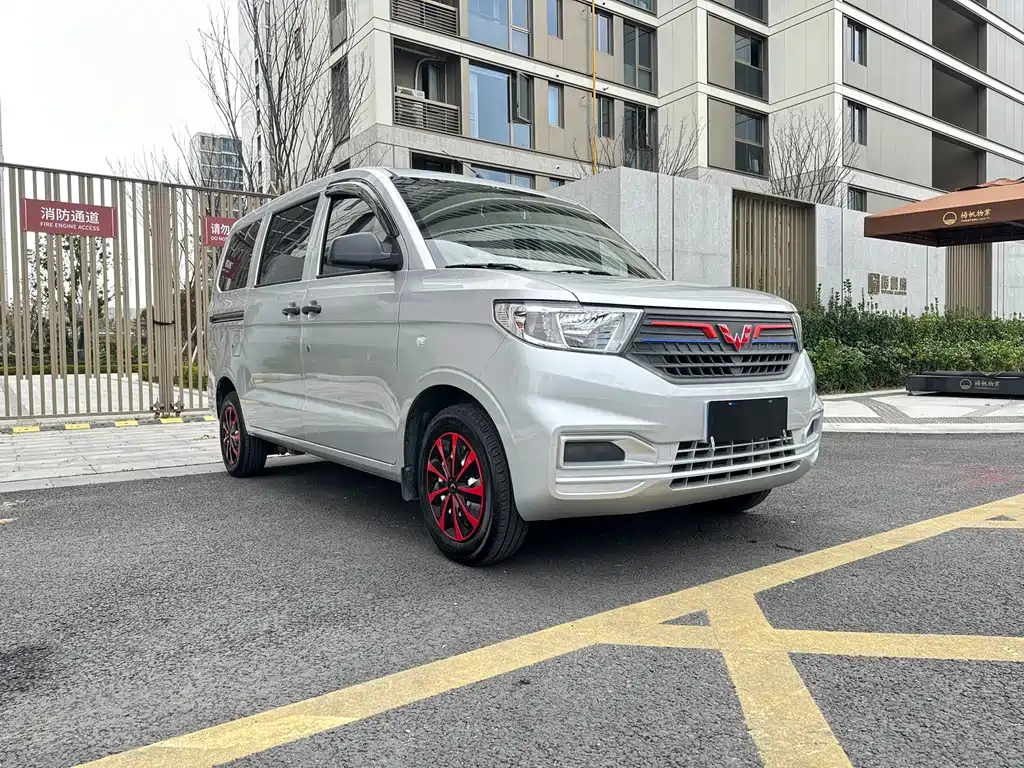 Wuling Hongguang V 2024 — фото 3