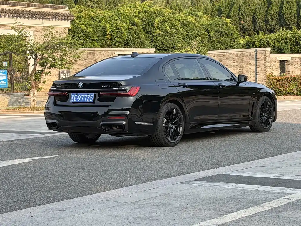 BMW 7 Series 2019 — фото 10