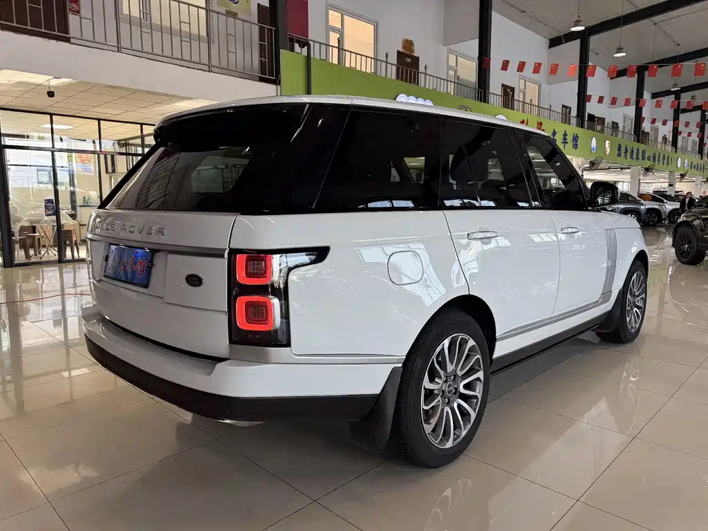 Land Rover Range Rover 2016 — фото 16
