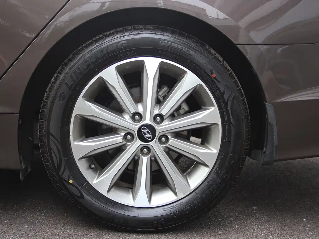 Hyundai Sonata 2015 — фото 11