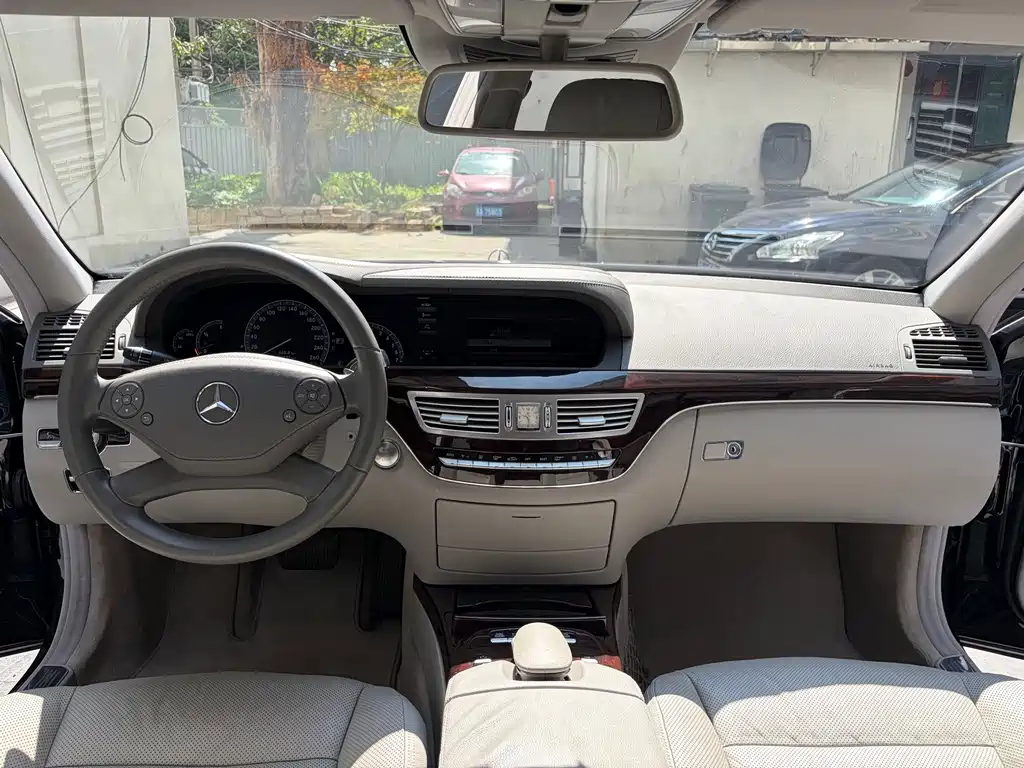 Mercedes-Benz S-Class 2011 — фото 21