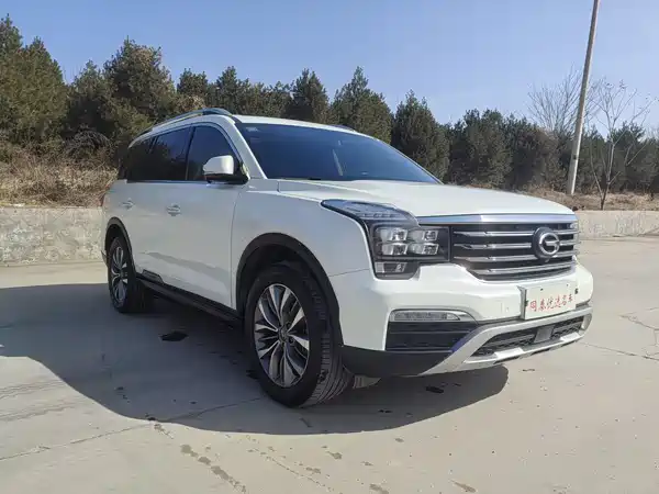 GAC Trumpchi GS8 2017