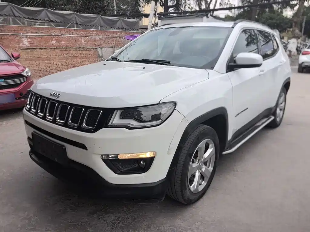 Jeep Compass 2019 — фото 1