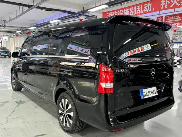 Mercedes-Benz Vito 2023