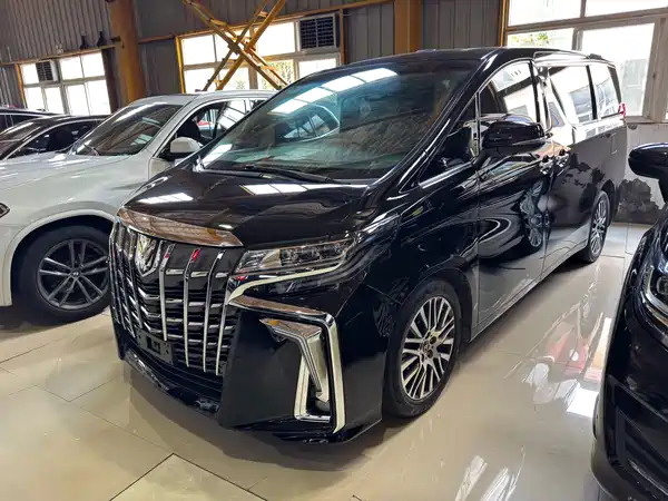 Toyota Alphard 2015