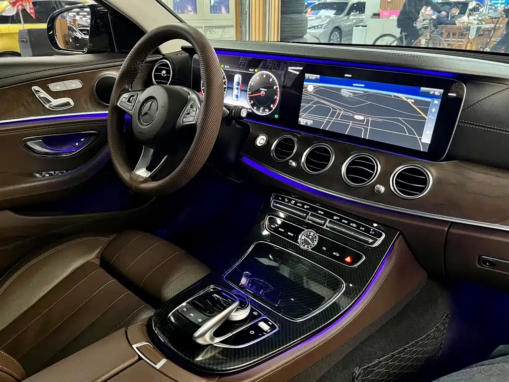 Mercedes-Benz E-Class 2017 — фото 14