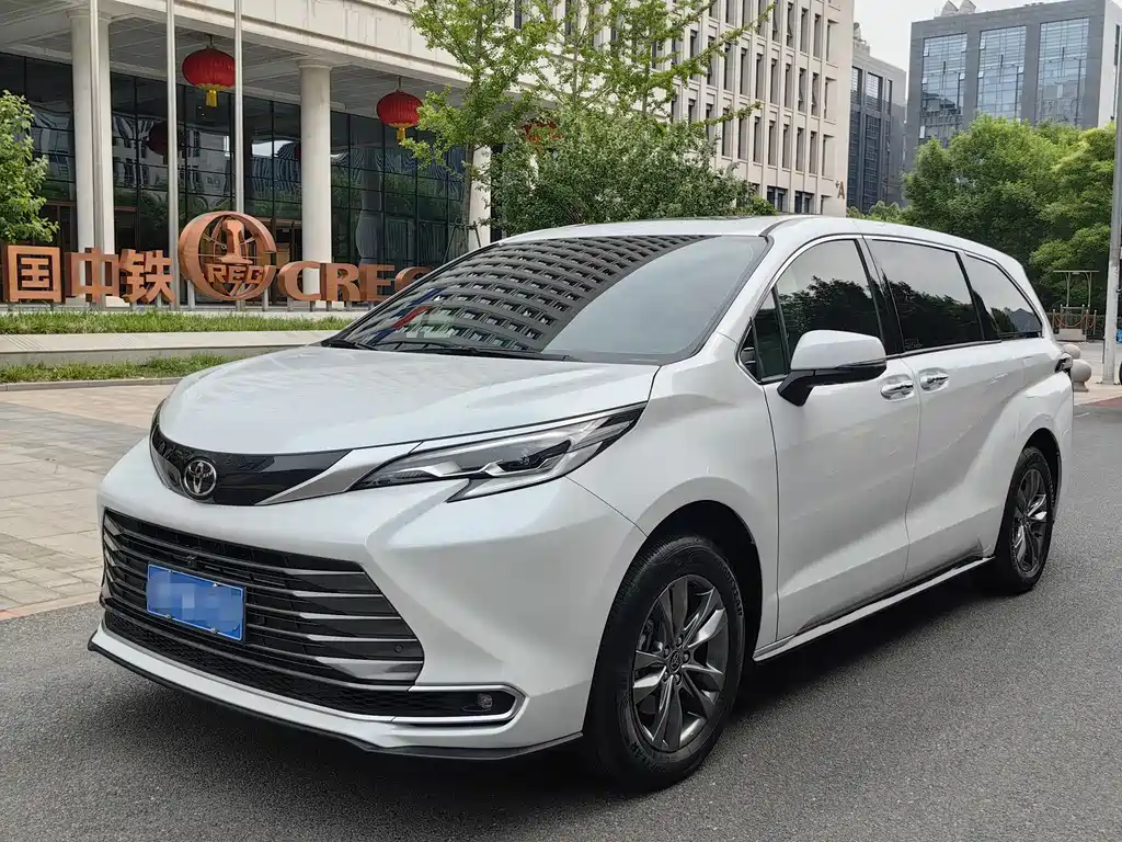 Toyota Sienna 2026