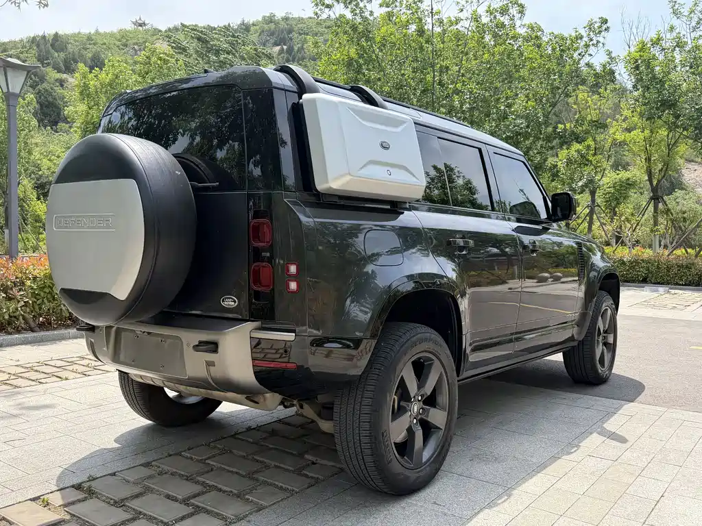 Land Rover Defender 2021 — фото 4