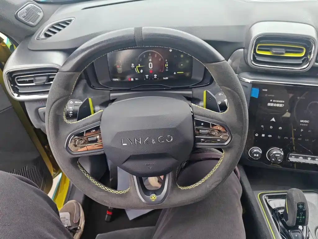 Lynk & Co 03 2022
