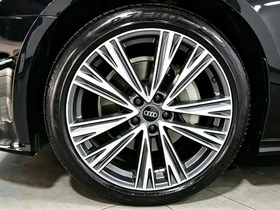 Audi A6L 2023 — фото 16