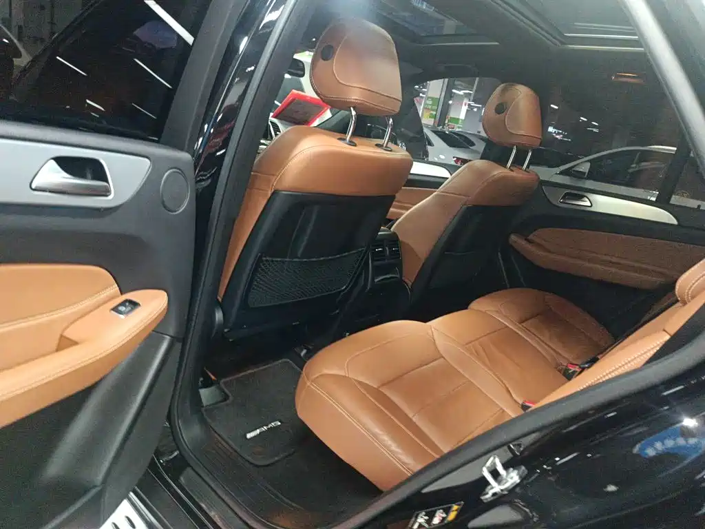 Mercedes-Benz GLE AMG 2019 — фото 13