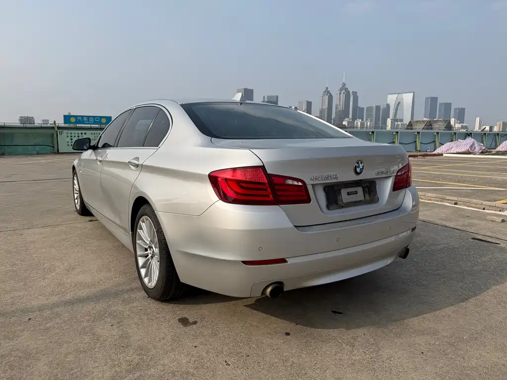 BMW 5 Series 2012