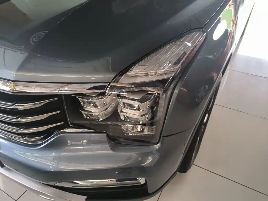 GAC Motor Trumpchi GS8 2017 — фото 18