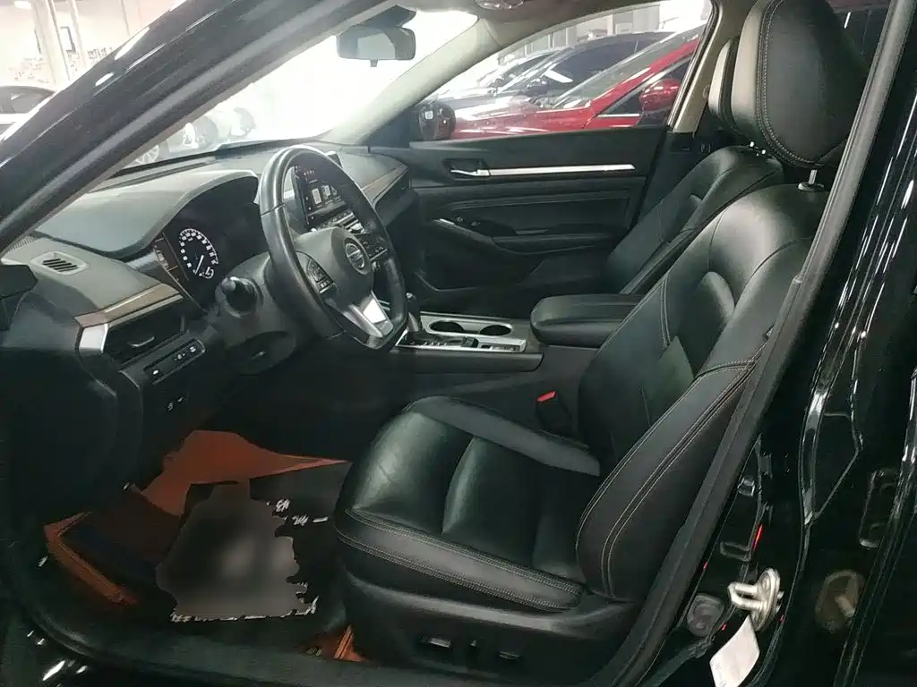 Nissan Teana 2022