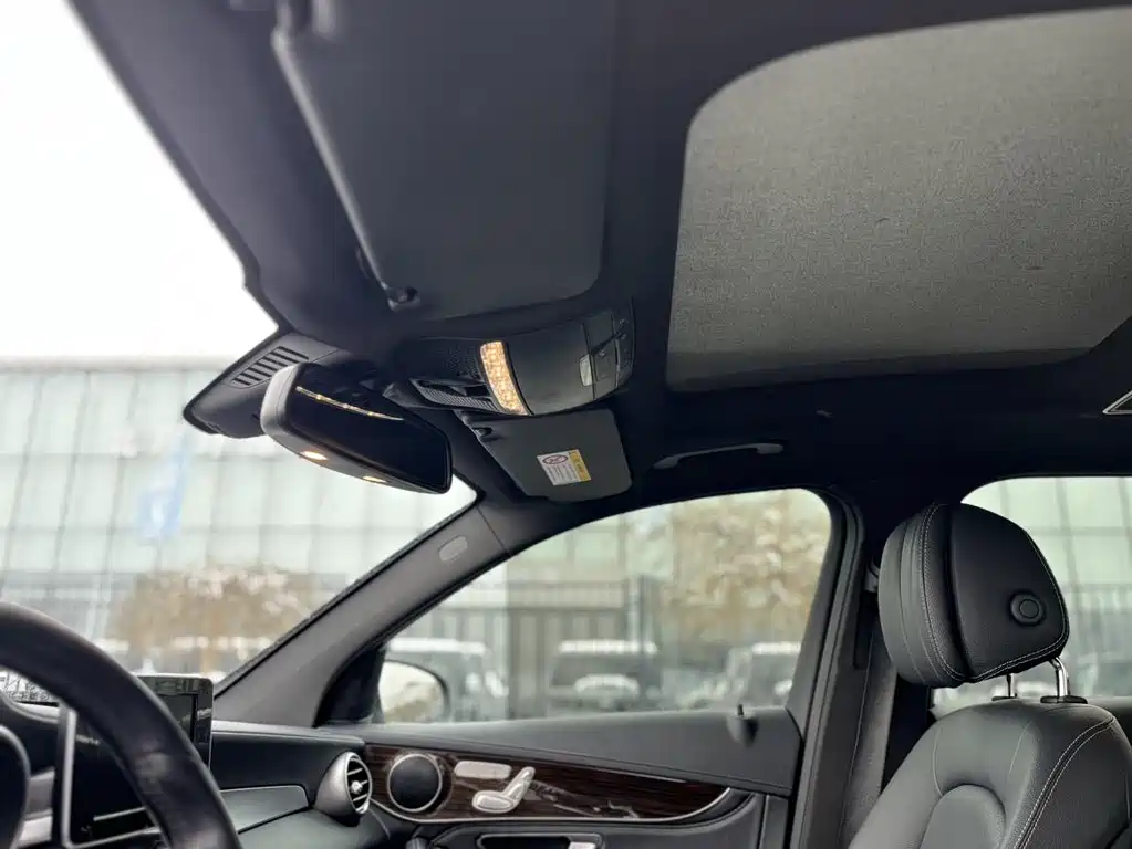Mercedes-Benz GLC 2019 — фото 15