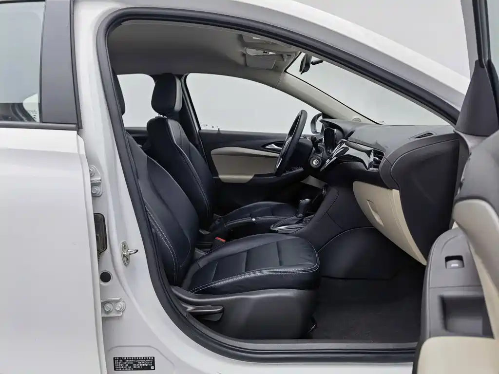 Buick Excelle 2021 — фото 23