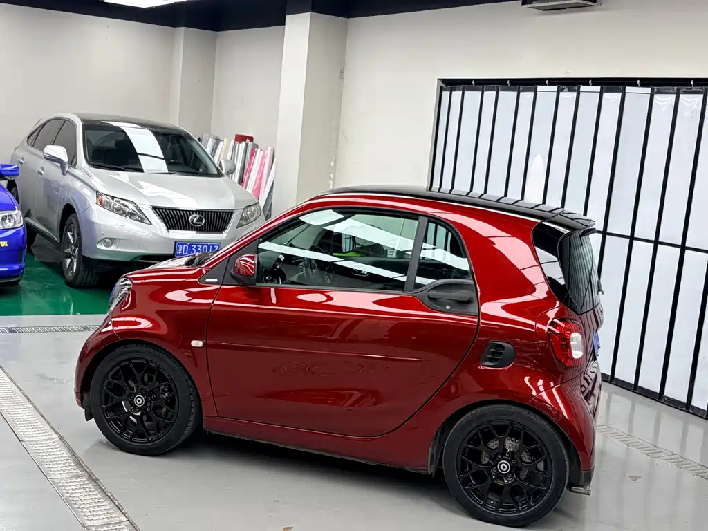 smart Fortwo 2019 — фото 4