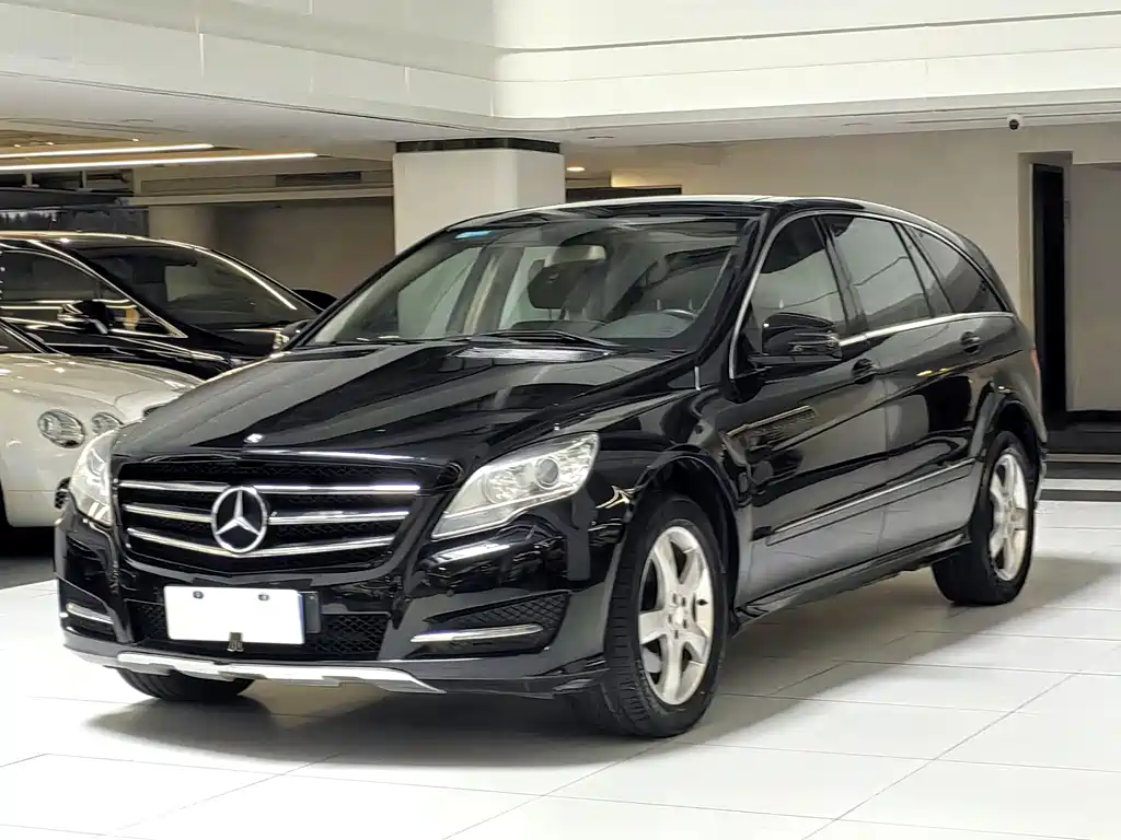 Mercedes-Benz R-Class 2016 — фото 1