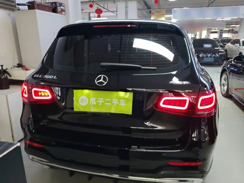 Mercedes-Benz GLC 2023