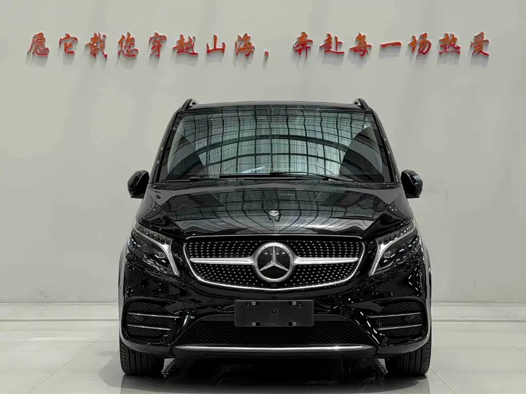 Mercedes-Benz V-Class 2023 — фото 2