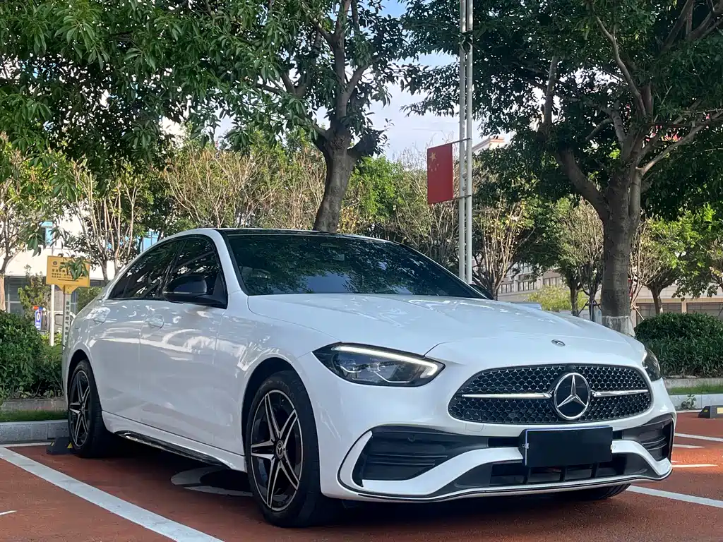 Mercedes-Benz C-Class 2023 — фото 3