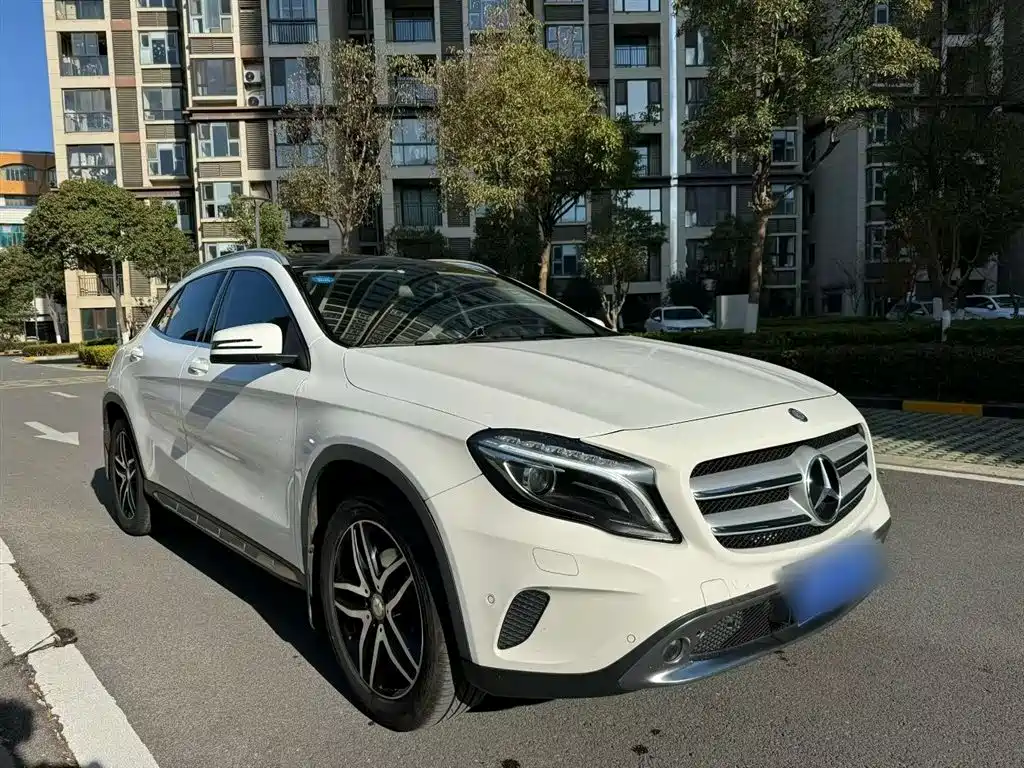 Mercedes-Benz GLA 2015 — фото 11