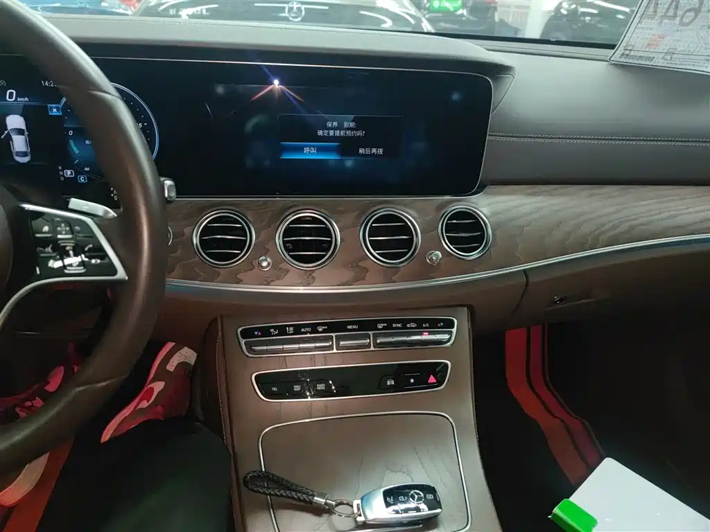 Mercedes-Benz E-Class 2022 — фото 13