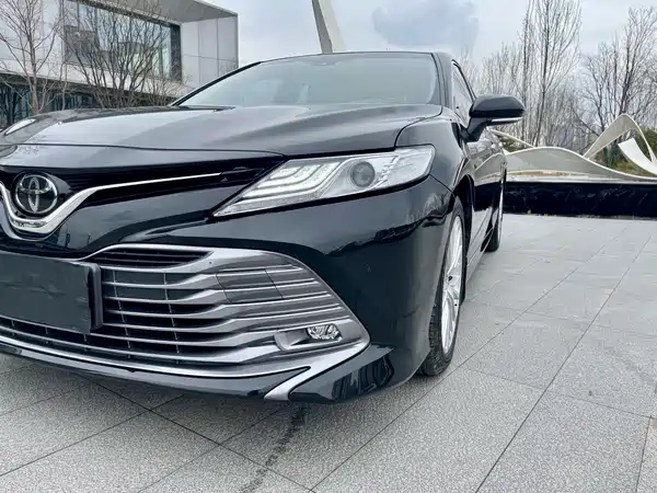 Toyota Camry 2019