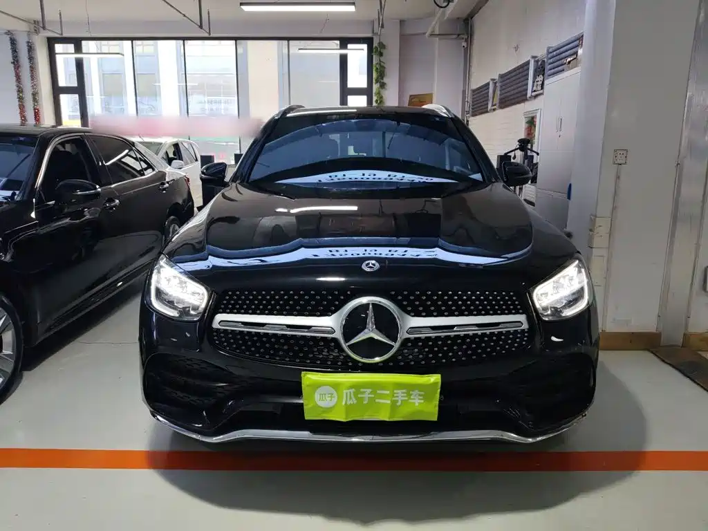 Mercedes-Benz GLC 2023