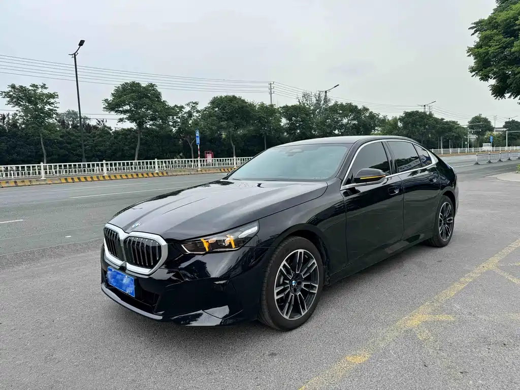 BMW 5 Series 2026