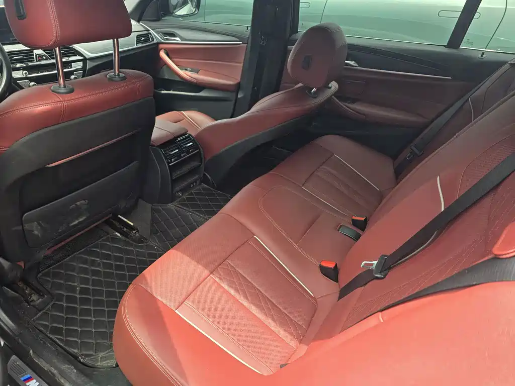BMW 5 Series 2023