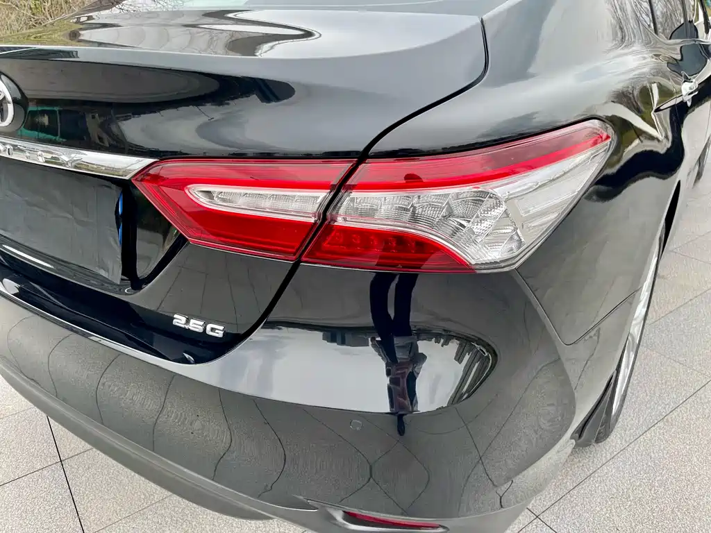 Toyota Camry 2020 — фото 22