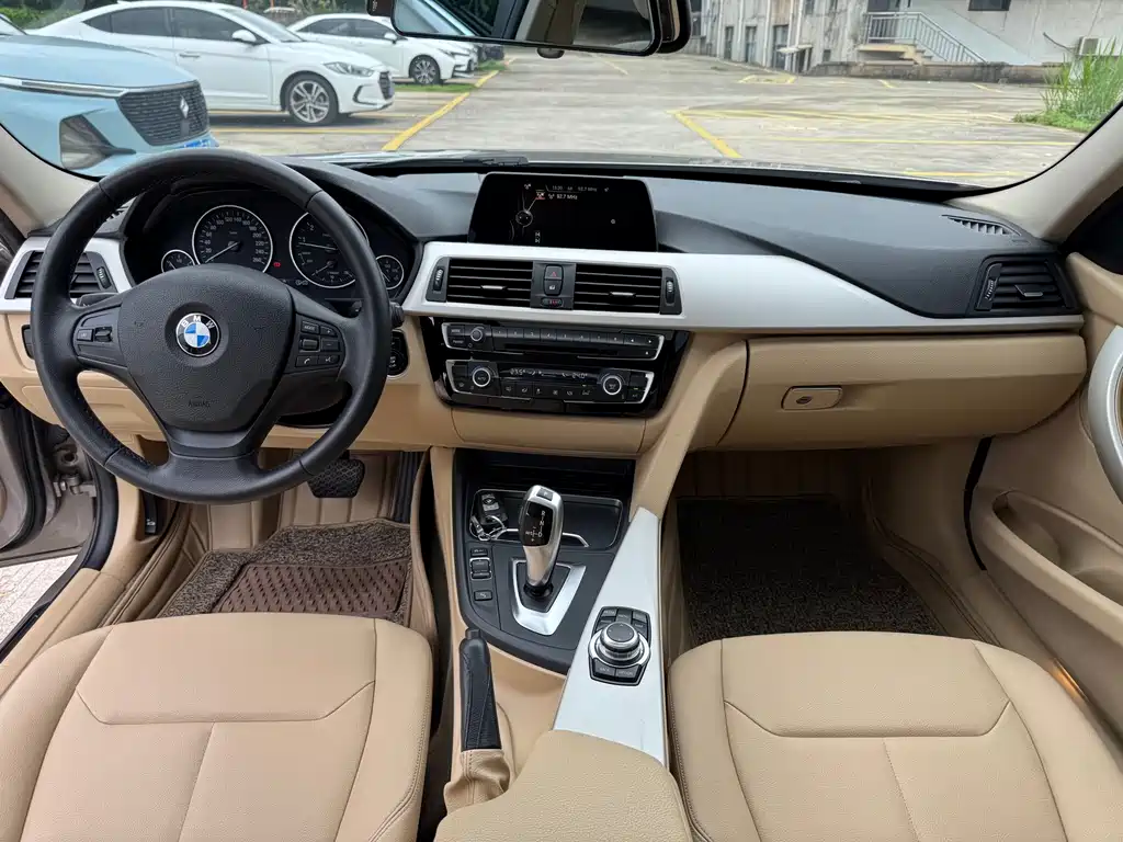 BMW 3 Series 2015 — фото 10