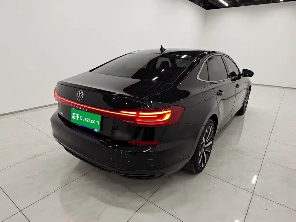 Volkswagen Passat 2023