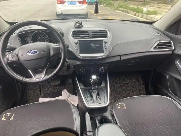 Ford Forrest 2019