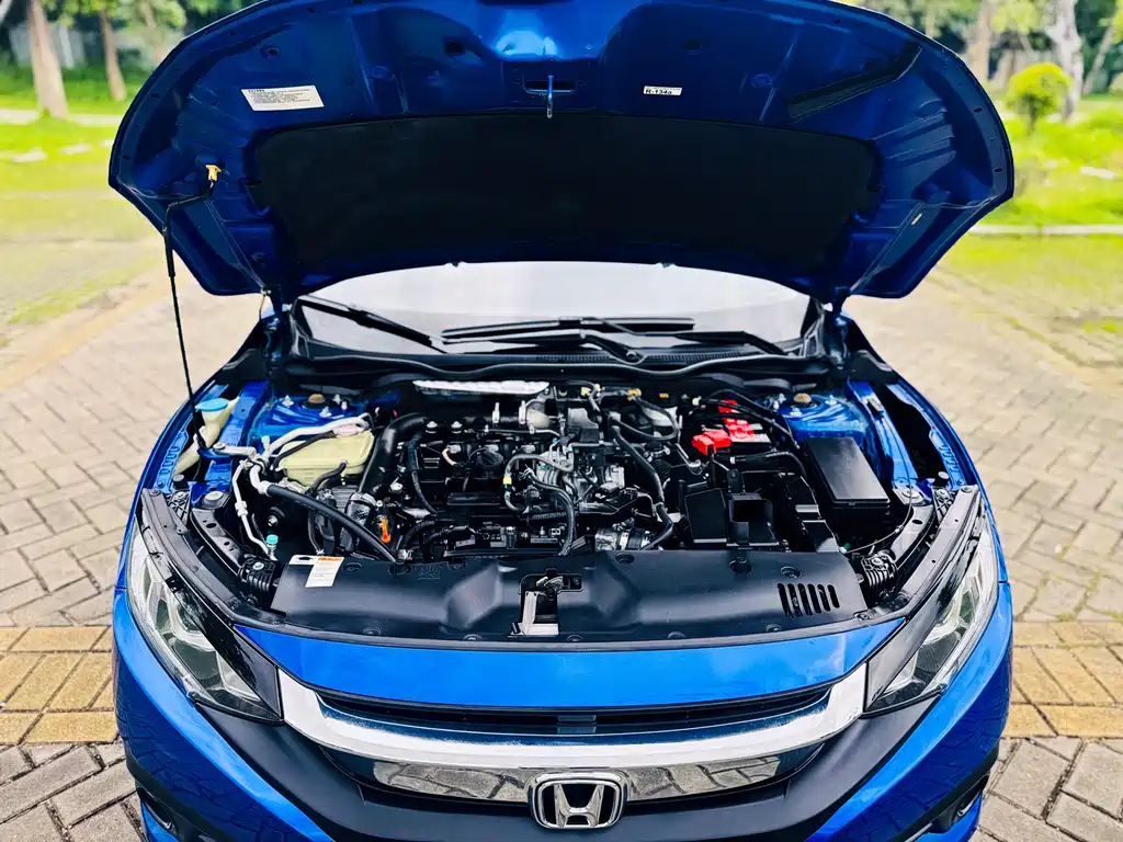 Honda Civic 2017 — фото 17