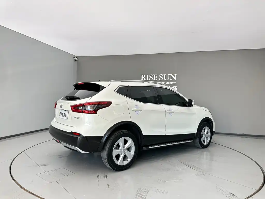 Nissan Qashqai 2023 — фото 9