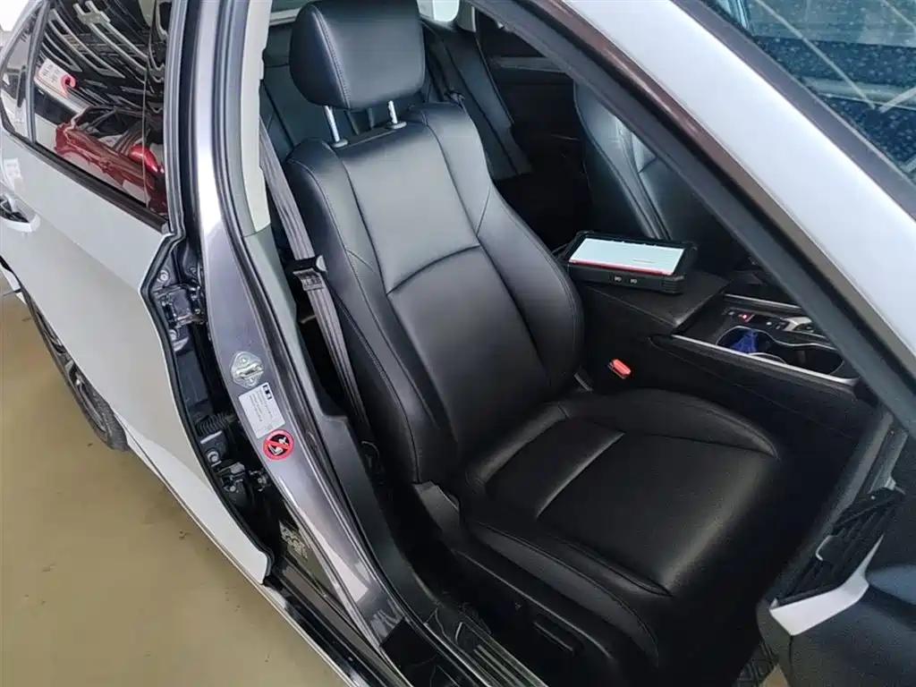 Honda Accord 2021 — фото 25