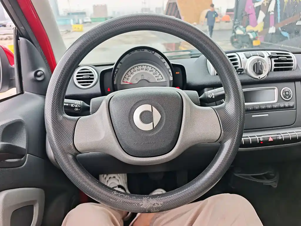 smart Fortwo 2014 — фото 13