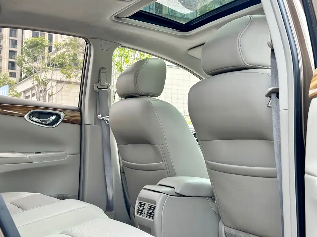 Nissan Sylphy 2015 — фото 27