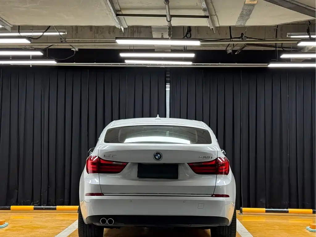 BMW 5 Series GT 2016 — фото 17