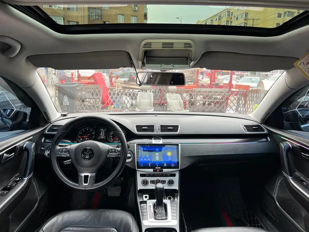Volkswagen Magotan 2013
