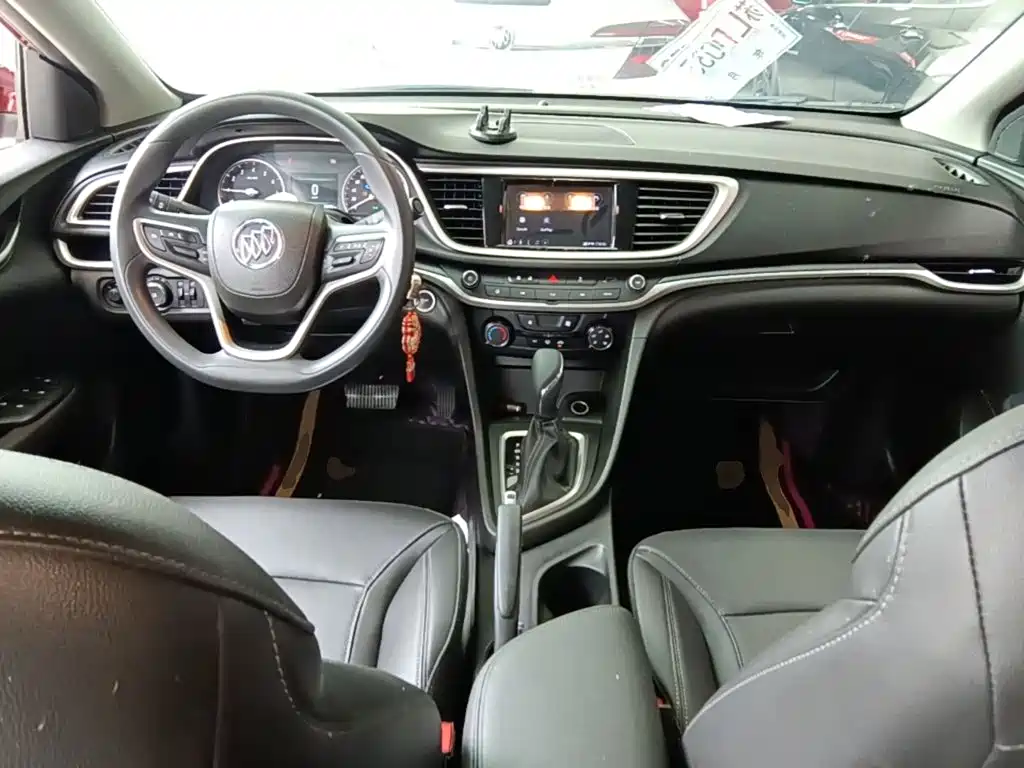 Buick Excelle 2022 — фото 10