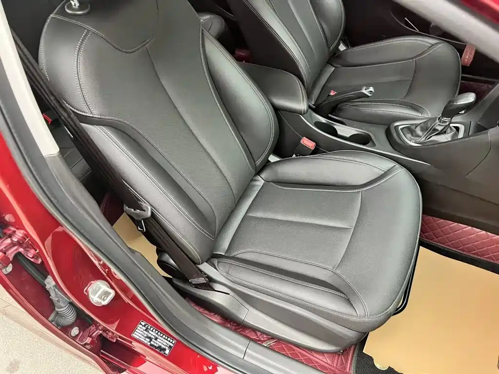 Buick Excelle 2022 — фото 25